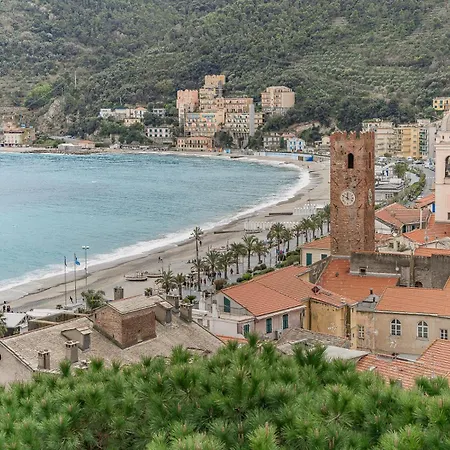 Apartment Historic Castle 2 - Sea View & Terrace Noli