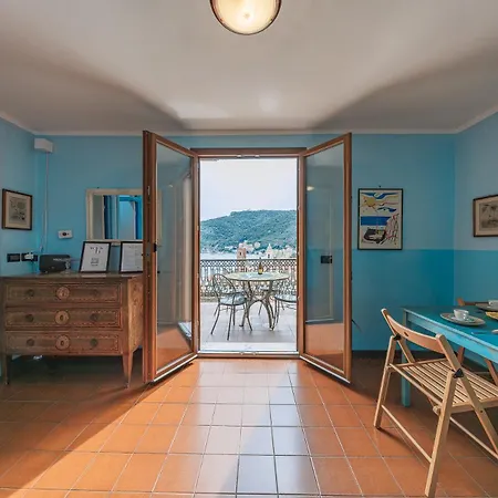 Historic Castle 2 - Sea View & Terrace